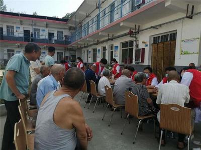 西峽縣丁河鎮(zhèn):幸福大院義診活動送溫暖